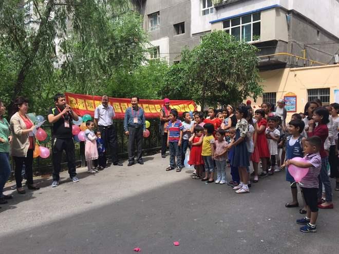 西河坝前街社区组织召开六一儿童节联欢会 (6).jpg