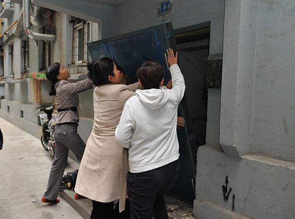 111111111脚踏实地助力民生3.jpg